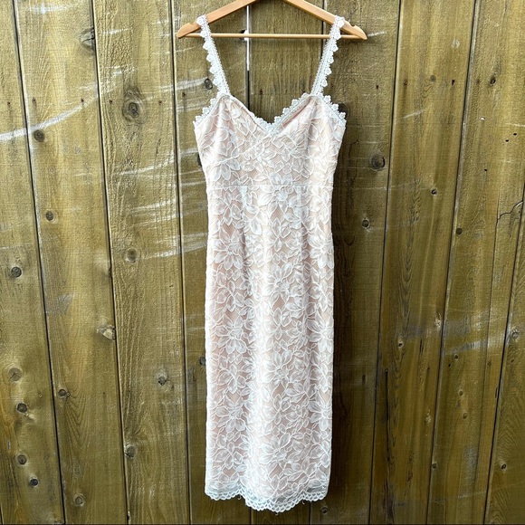 White Lace and Crochet Sweetheart Slip Midi Dress 🌿 - Picture 9 of 12
